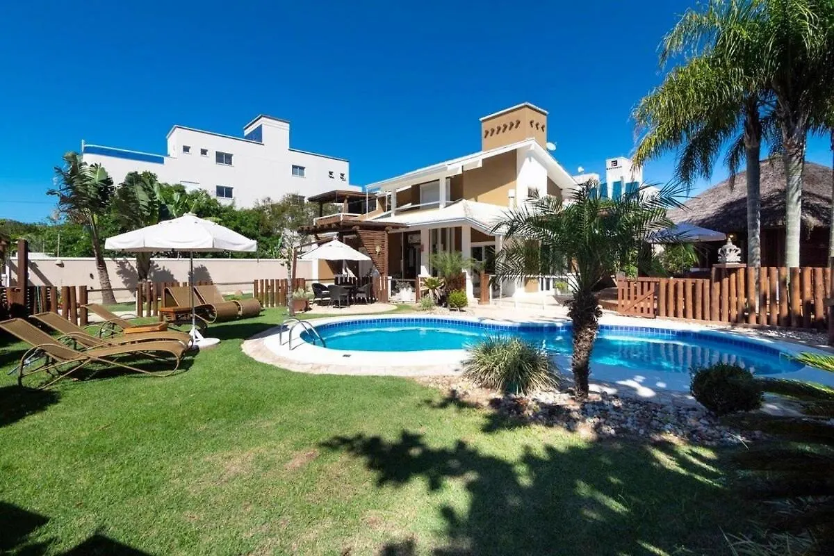5 Quartos Piscina E Espaco Gourmet Бомбиньяс
